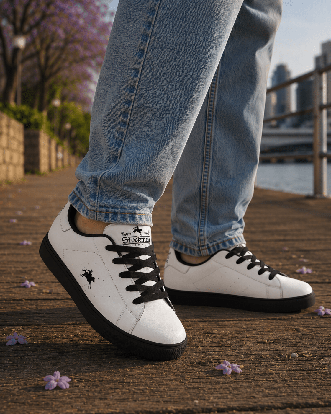 OUTBACK Women’s Black/White Leather Sneakers